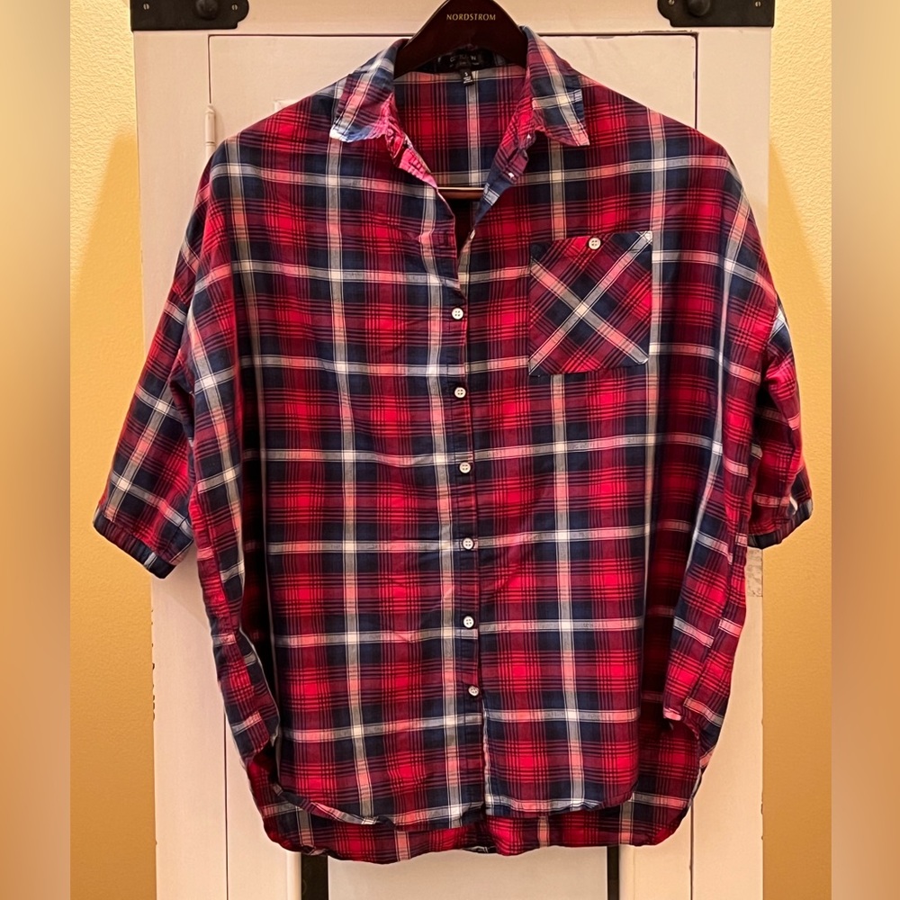 Cute Cotton On plaid 1/2 sleeve shirt.  Size S.  Second hand